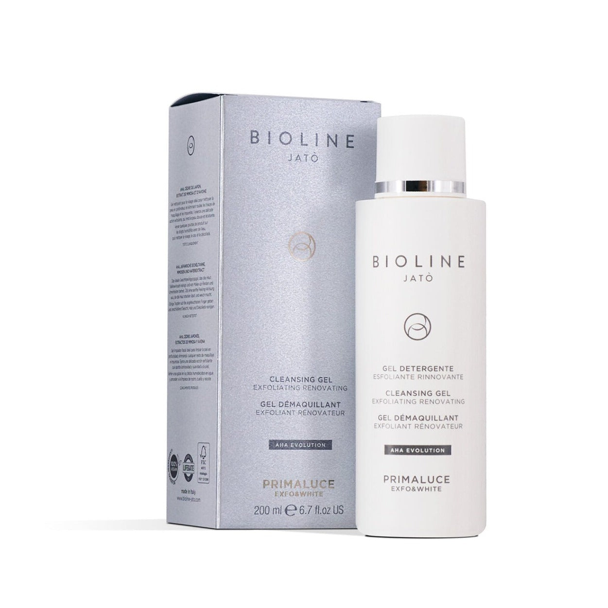 Från Bioline Jató, Primaluce. En gel för ansiktsrengöring, idealisk för att rengöra huden på djupet och eliminera alla spår av smink och orenheter. Utför en delikat exfolierande verkan som ger mjukhet och lyster till huden.