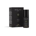 Beskrivning Från Bioline Jató, Age Beauty Secret. Ett utmärkt serum som ger trippel perfektion till huden. Dess vitaliserande kraft kombineras med en skräddarsydd kosmetisk åtgärd som ger huden ett perfekt utseende för varje situation. En perfekt bas för make-up. Användning  Applicera morgon och kväll på rent ansikte och hals. Massera in till produkten är helt absorberad. Innehåll  Active: Undaria seaweed Bioactive Peptide Tomato Vegetal Stem cell Extract  30 ml